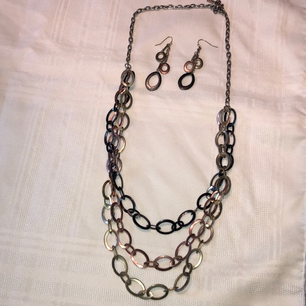 Daisy Fuentes Chain Necklace & Earring Set